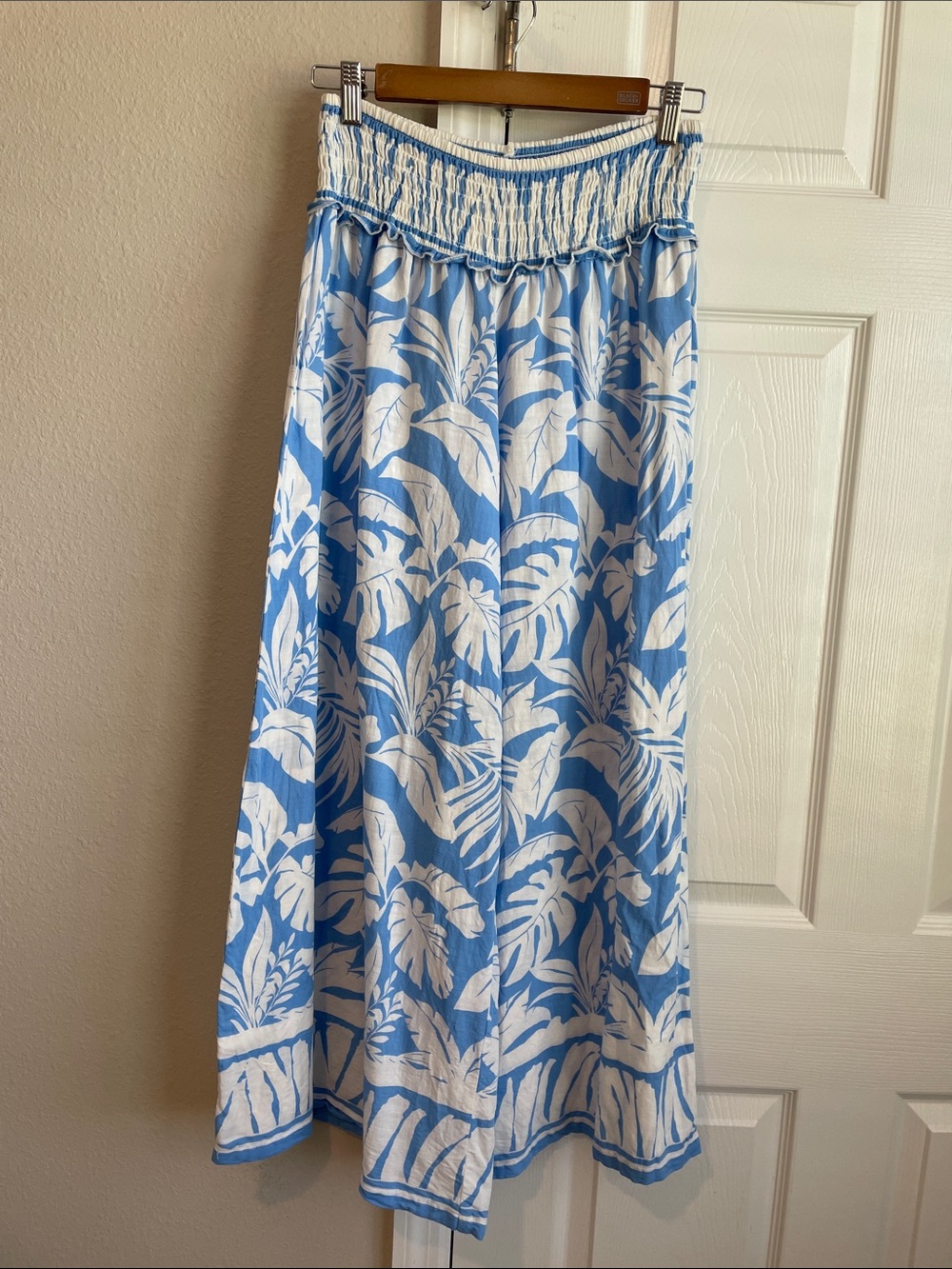 Ocean Drive Blue & White Tropical Print Wide Leg Pants